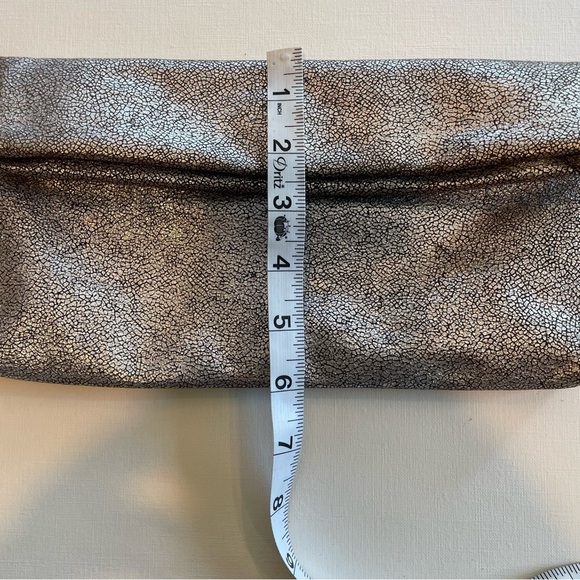 Elegant pebbled Silver Clutch Bag - Picture 6 of 6